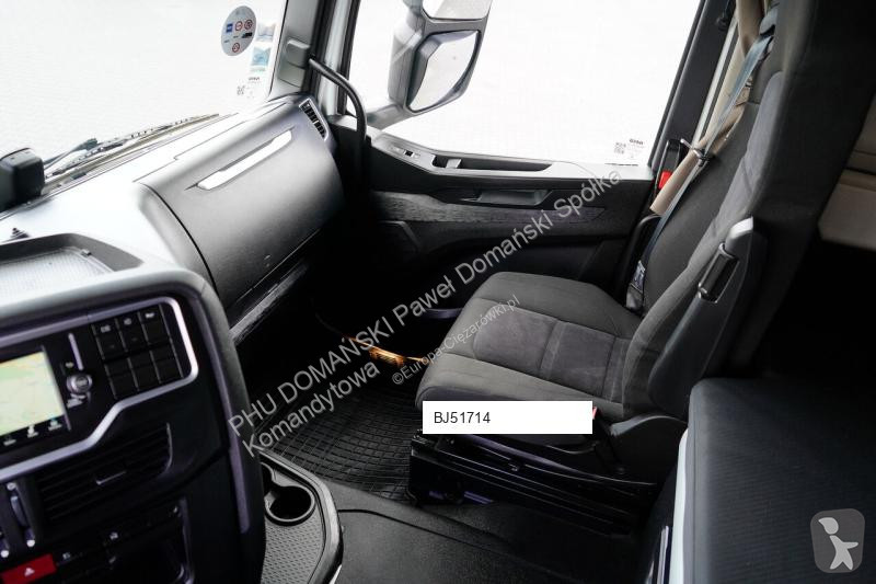 Ciężarówka Iveco / 420 / E 6 / KONTENER + WINDA...