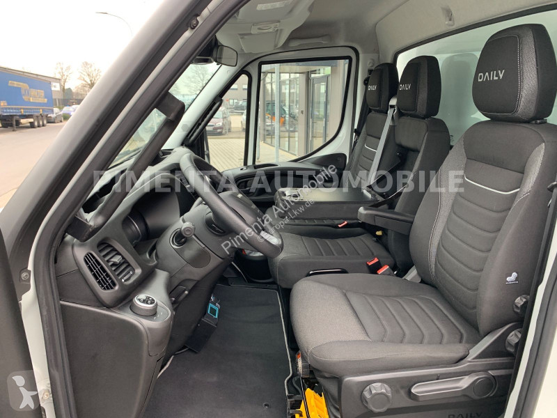 Furgoneta Iveco 70C18P TK-KOFFER LUFT LBW AHK...