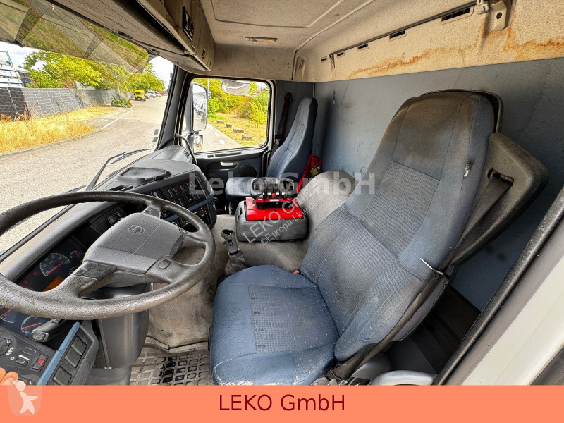 شاحنة Volvo 400 Mit Kran ( Palfinger PK 16502 )