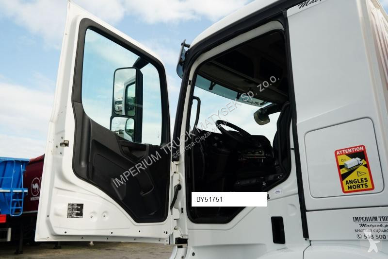 شاحنة Mercedes AROCS 3243