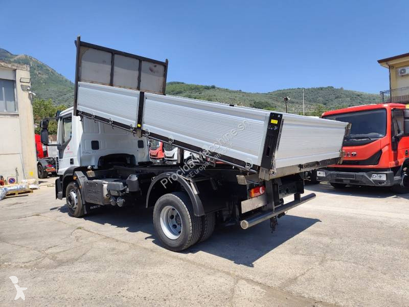 شاحنة Iveco
