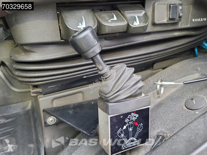 شاحنة Volvo 460 8X4 Full Steel Big-Axle 20m3...