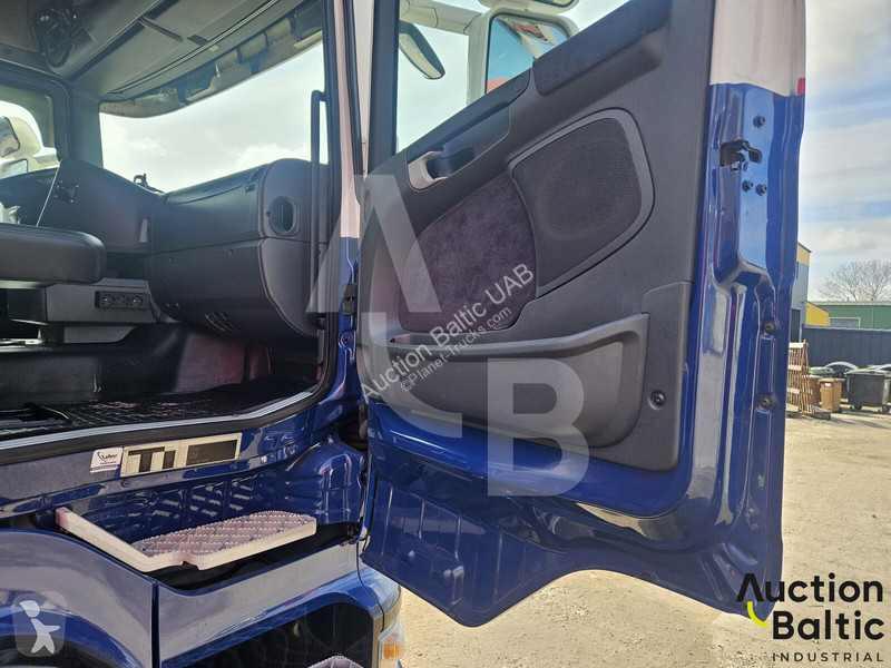 Kamión Scania 400 A 6x2*4