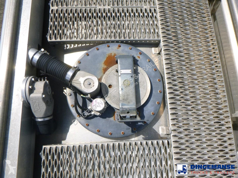 شاحنة Renault 270.19 4x2 fuel tank 13.7 m3 / 4...
