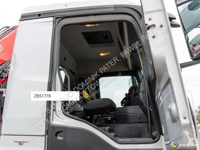 شاحنة Mercedes F235A.2.23