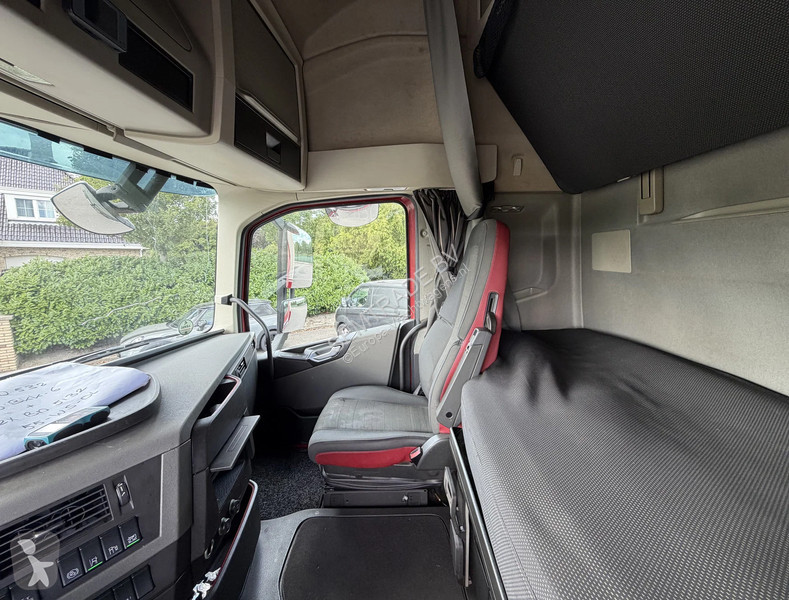 شاحنة Volvo 13500 I-PARK COOL CARRIER TRS...