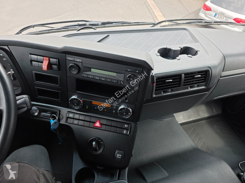 شاحنة Mercedes 1827 A 4x4 LBW Tür+Treppe...