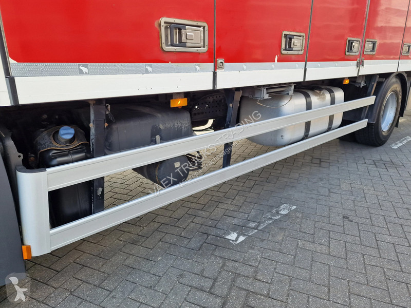 شاحنة Mercedes 1827 4x2 Box with sidedoors -...