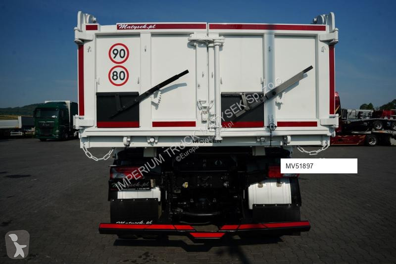 Грузовик MAN TGS 35.420