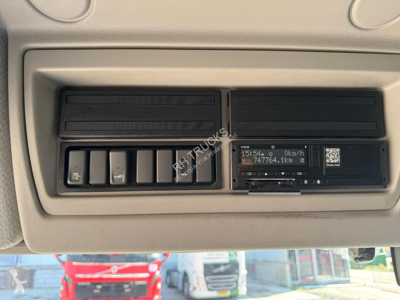 شاحنة Volvo 280 4X2 EURO 6 + DHOLLANDIA LIFT...