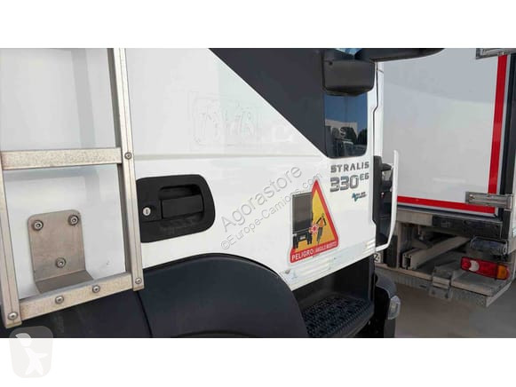 Kamión  STRALIS 330