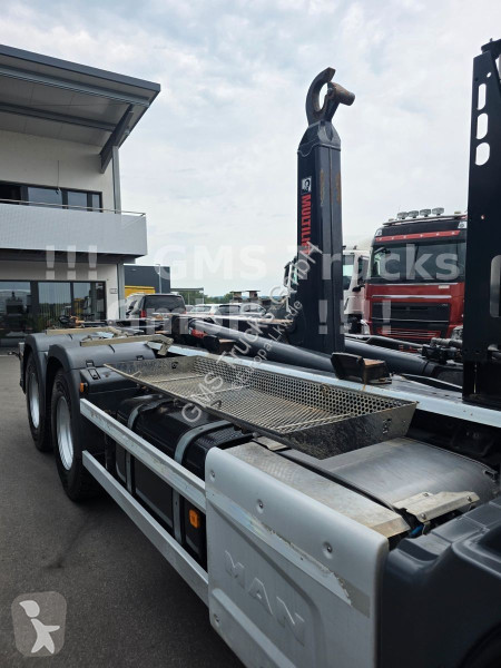 Camion MAN 33.470 / 6X4 / Hiab /33ton Chassis/...