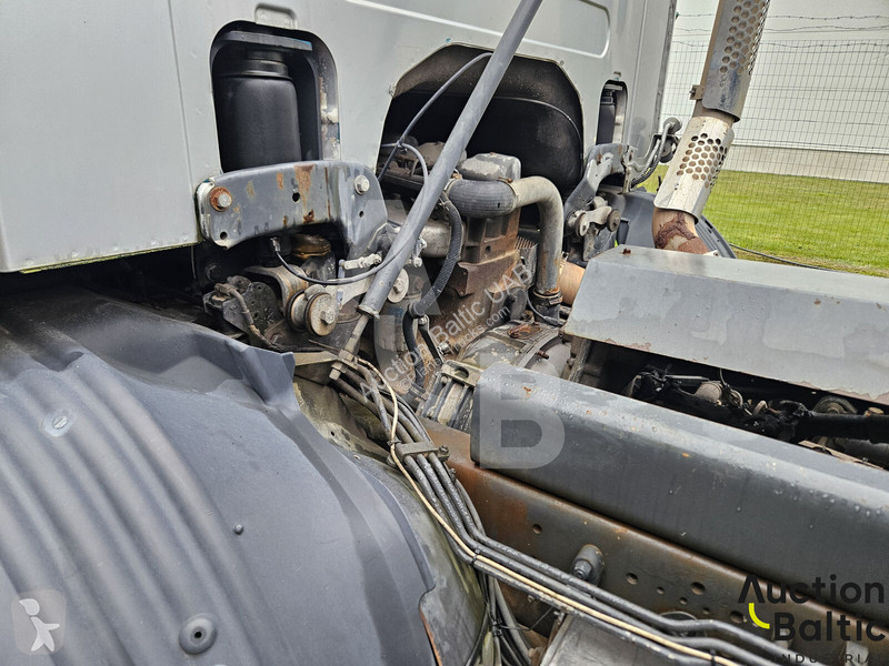 Camion Scania P 94 B