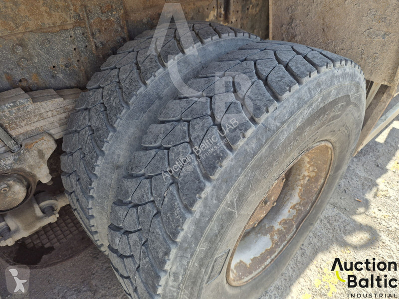 Camion Iveco AD260T35