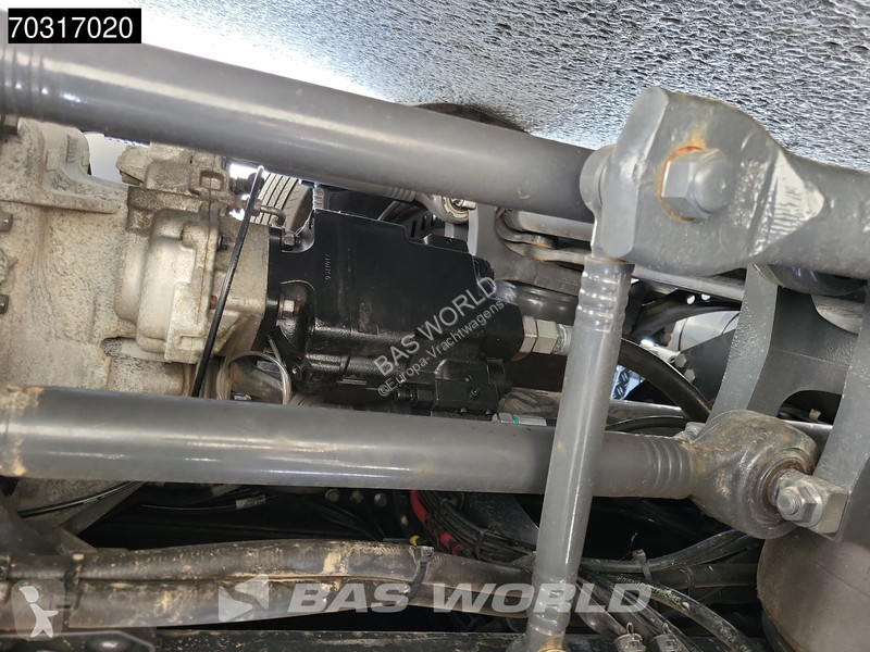 Camião Volvo FH 500 8X2 NEW! HMF 6120 K6 Crane...