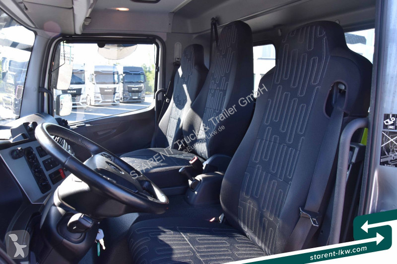 Camion Mercedes 1330L 4x2 Abschleppwagen...