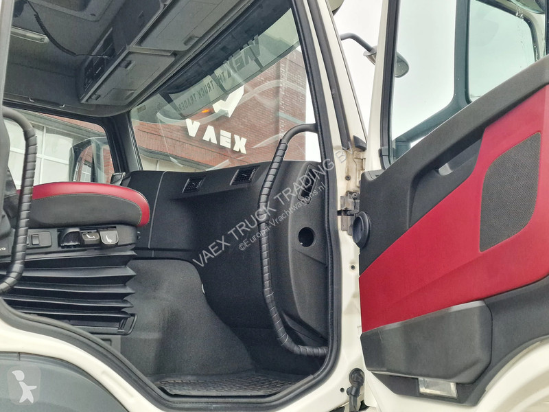 Vrachtwagen Volvo FM 420 8x2*6 - HMF 2120 K4...