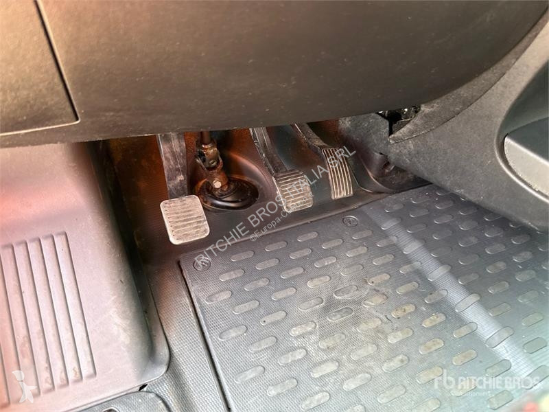Camión Opel 2.2 103 KW DOKA PR L3 Crew Cab...