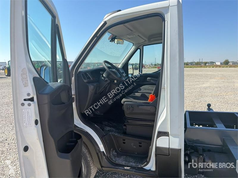 Furgoneta Iveco Dump Truck