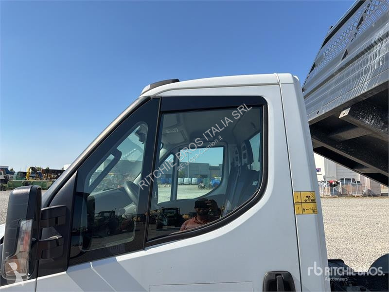 Furgoneta Iveco