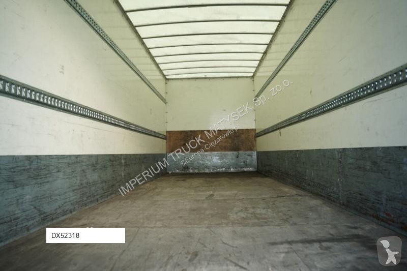 Camión Volvo FL 250 / KONTENER 7,8 M / 4x2 /...