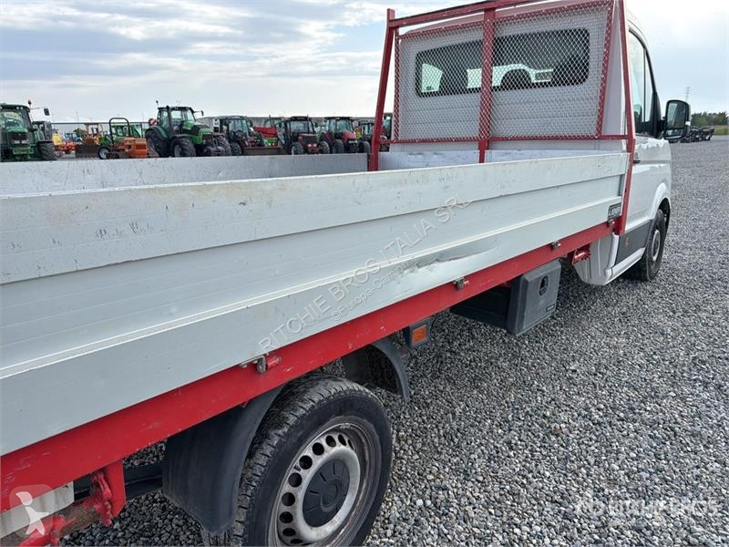 Volkswagen CRAFTER 35 Flatbed Truck truck