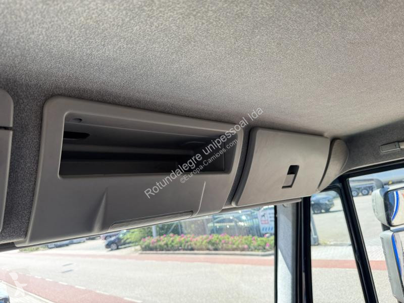 Camión Iveco PLATAFORMA ELEVATÓRIA