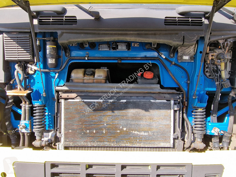 Kamion Volvo 420 6x2 - Flatbed - Loadlift - I...