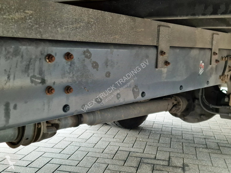 Camión Volvo 250 4x2 - Box - Loadlift - A/C -...