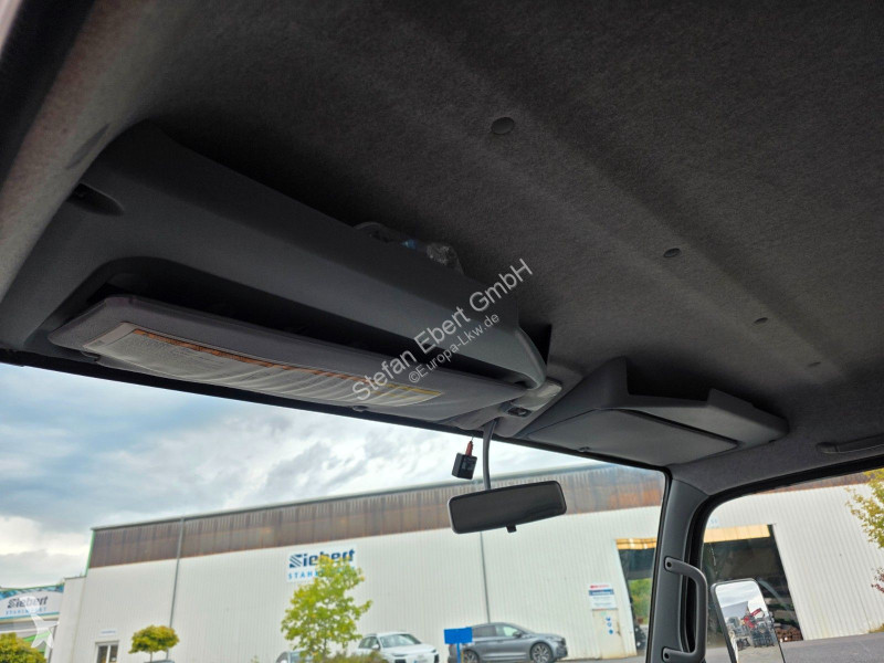 Kamion Mitsubishi Fuso 7C18D DoKa 7 Sitze AHK