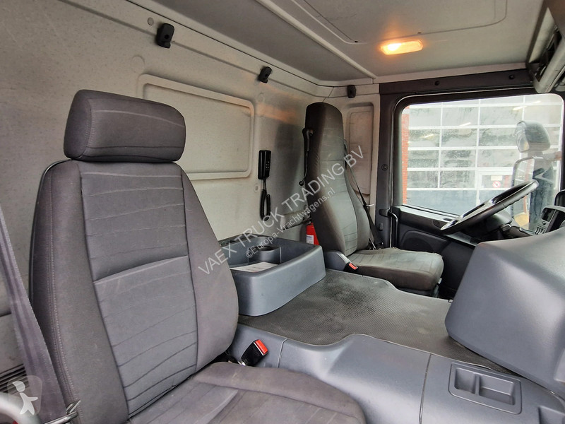 Camión Scania 250 4x2 - Box with sidedoors -...