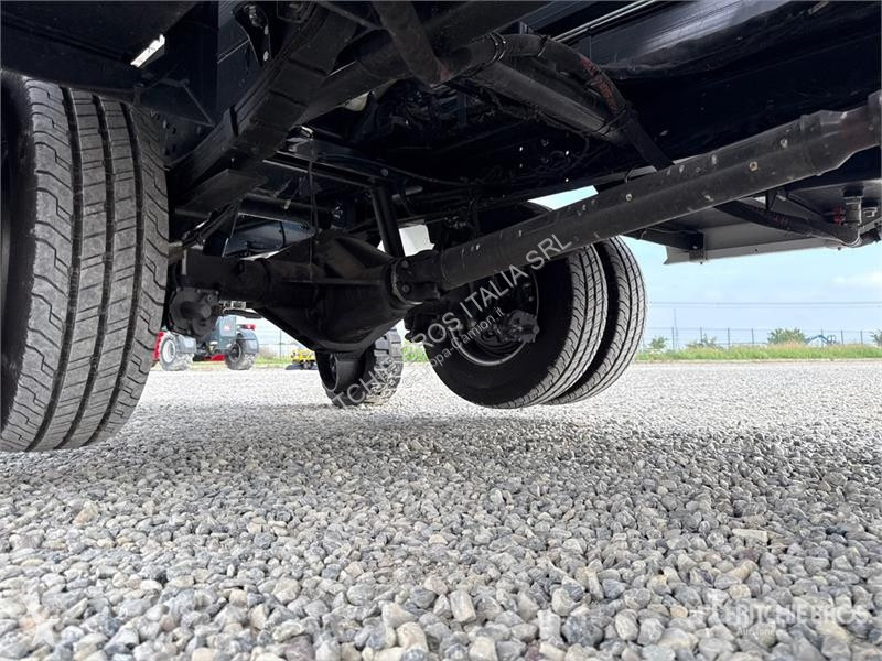Camion Iveco Palfinger Tunlift 737-500 5 m on...