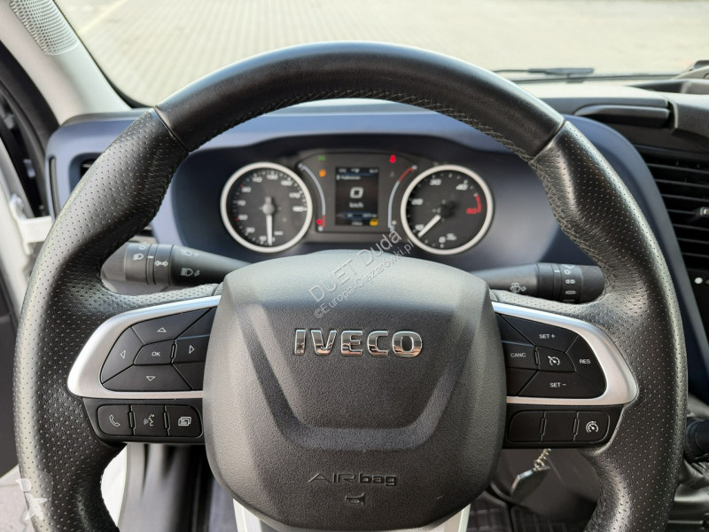 Грузовик Iveco 35S21