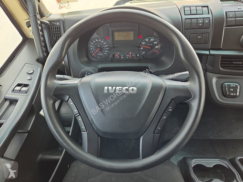 شاحنة Iveco 120E210