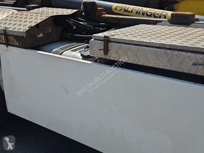 شاحنة Mercedes 2545