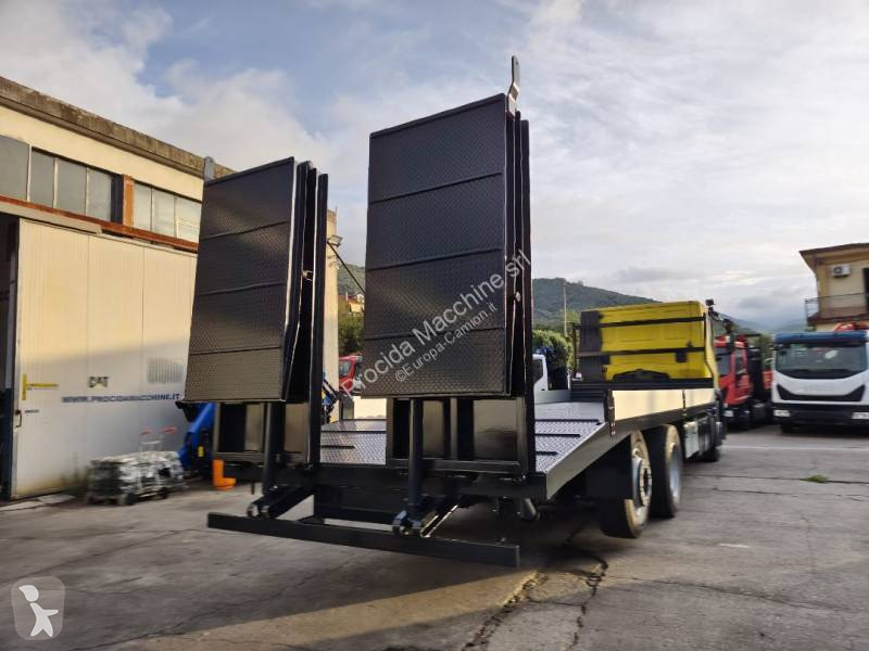 Camion Iveco 260 S 46