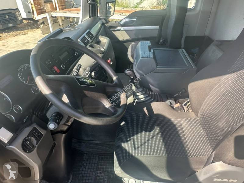 Camion MAN 41.440