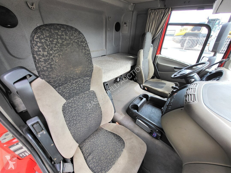 DAF CF 360 truck