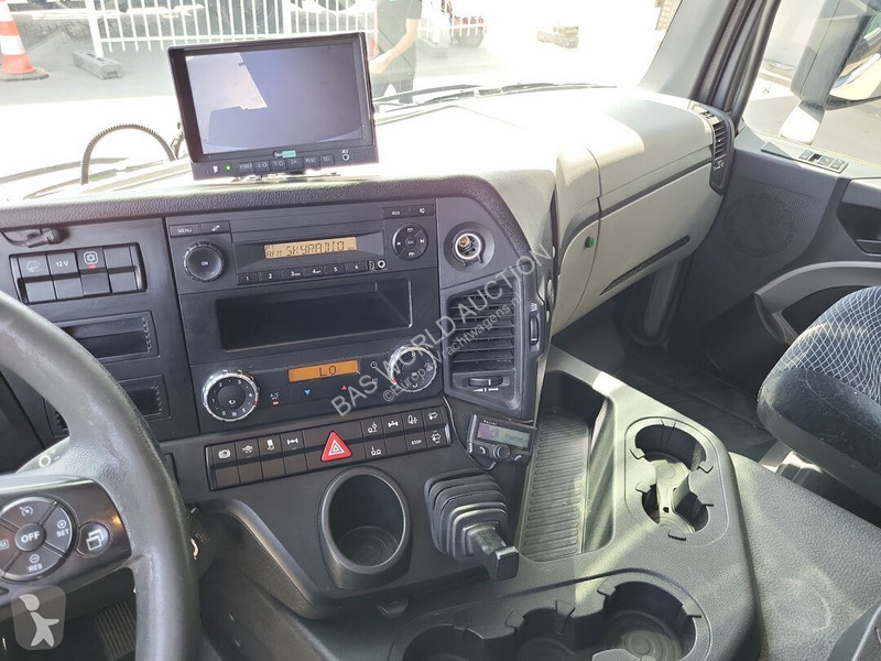 Camião Mercedes 2636