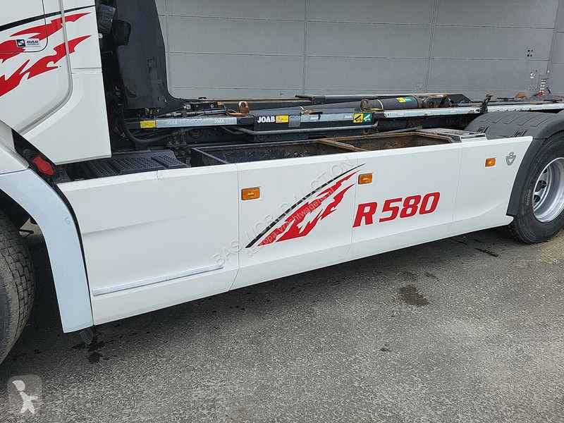Camião Scania 580