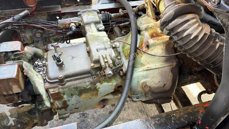 Camion Mercedes SK  (MANUAL PUMP / POMPE...