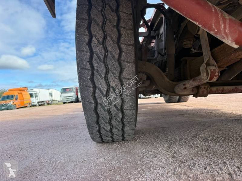Iveco 190E24 truck