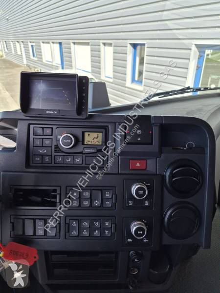 شاحنة Renault 440.26 DTI 13