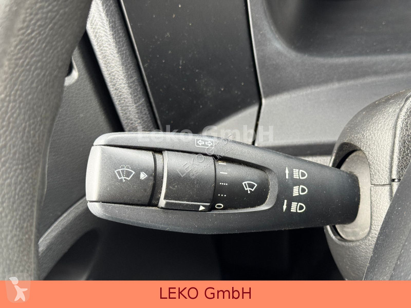 Kamion Mercedes 1218 Mit Carrier Sp 850Mt