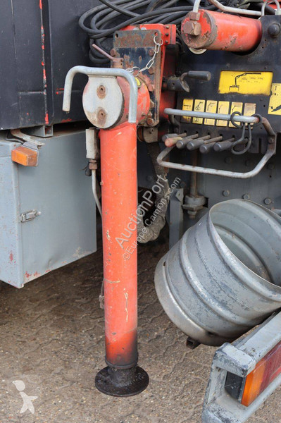Iveco Utility Truck with Palfinger PK 500 Crane...