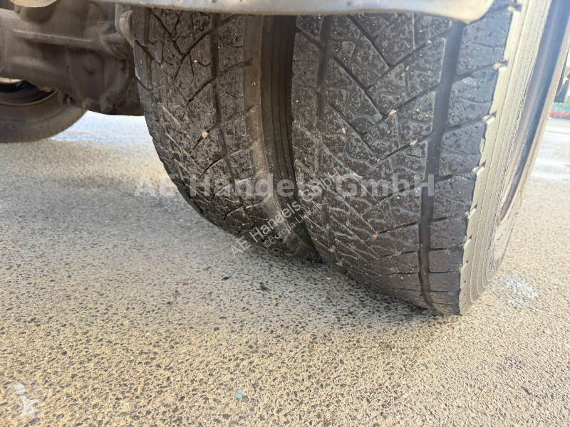 Vrachtwagen Mercedes 816D BB DoKA 13m3 8,2t...