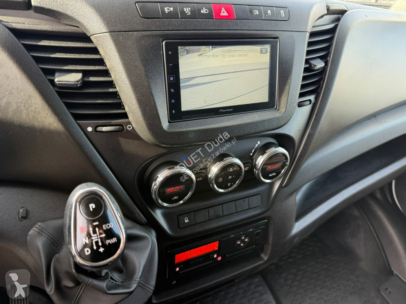 Kamion Iveco 72C18 Kontener HI-MATIC 15 Euro Palet
