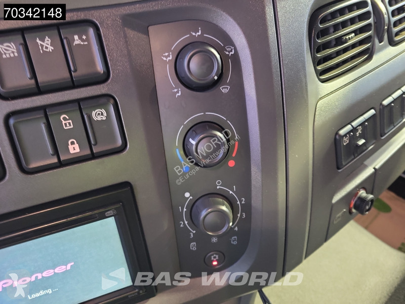 Teherautó DAF 230  4X2 12t APK 03-2027 Laadklep...