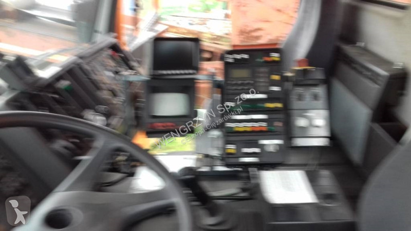 شاحنة Mercedes Pojazd dwudrogowy MERCEDES BENZ...