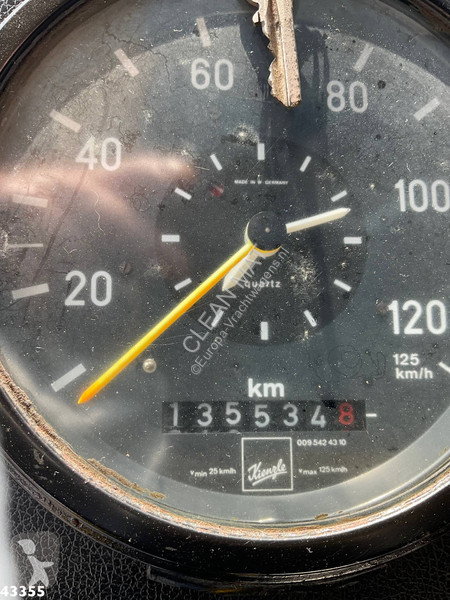 Camión Mercedes LC Bergingswagen Just 135.534 km!